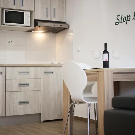 Apartment 4 In *
